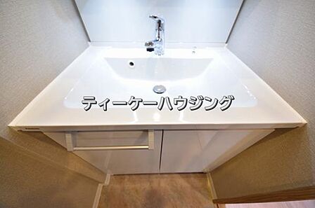 一日のスタートは清潔な洗面所から。