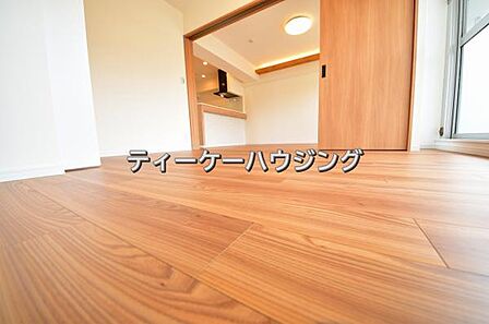 明るい陽射しと爽やかな風を呼び込む。心地よい空間を創造いたしました。