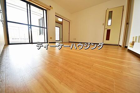 お家の中心となる大きな空間がご家族のコミュニケーションスペースになる筈です。