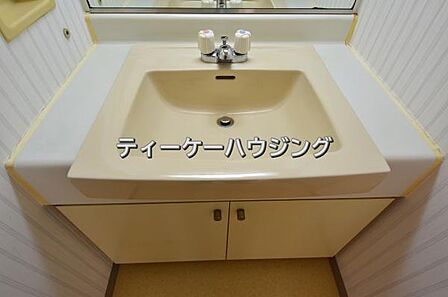 一日のスタートは清潔な洗面所から。