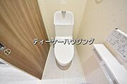 温水洗浄機能付き便座を標準装備。清潔で快適な空間を演出します。 