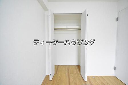 ゆとりある収納は、持ち物が多い方でもすっきりした生活を送れる筈です。