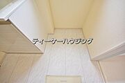 大容量の洗濯機にも対応できる洗濯機置き場を確保。