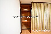 ここまでたくさん収納があれば、物が多い方でも安心ですね。