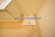 大容量の洗濯機にも対応できる洗濯機置き場を確保。