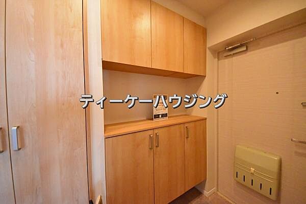 玄関を拡大表示