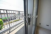 ペアガラスは、断熱効果の他にも結露防止や防音など嬉しいメリットがたくさんあります。