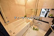 お子さんと一緒でもゆとりな広さです。快適・清潔な空間で心も体もオフになる時間を楽しんでみませんか。