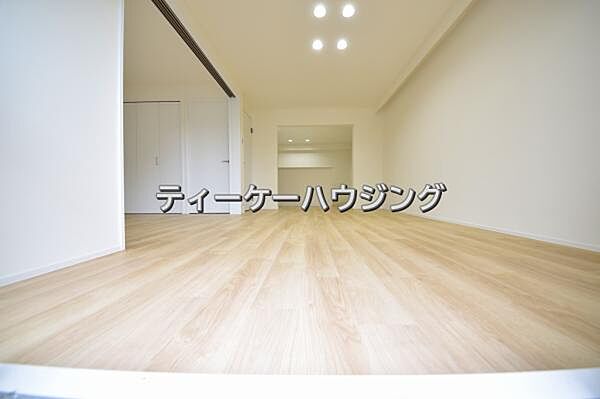 リビング/ダイニングを拡大表示