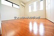 日当たり良好です。2面彩光の明るい居室。