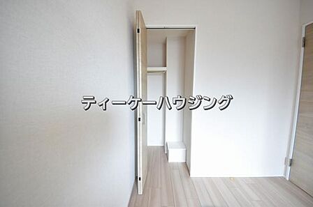 ゆとりある収納は、持ち物が多い方でもすっきりした生活を送れる筈です。