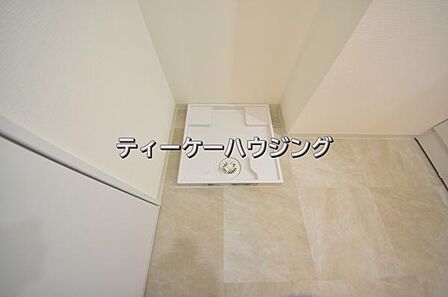 大容量の洗濯機にも対応できる洗濯機置き場を確保。