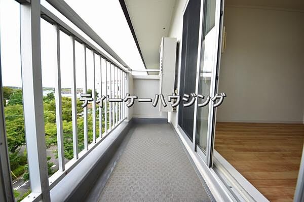 バルコニーを拡大表示