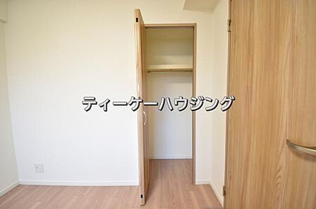 ゆとりある収納は、持ち物が多い方でもすっきりした生活を送れる筈です。