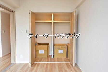 ゆとりある収納は、持ち物が多い方でもすっきりした生活を送れる筈です。