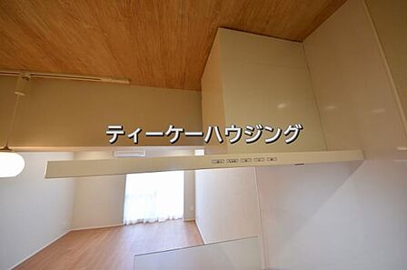 お掃除しやすくいつまでも清潔にお使いいただける手元ライト付き換気扇