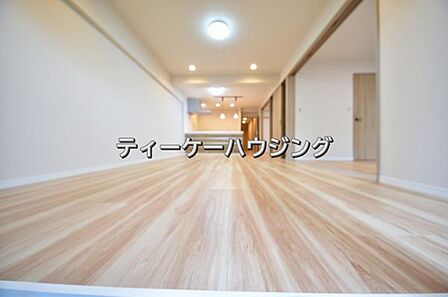 お家の中心となる大きな空間がご家族のコミュニケーションスペースになる筈です。