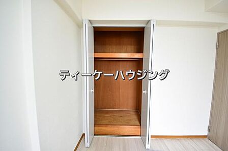 ゆとりある収納は、持ち物が多い方でもすっきりした生活を送れる筈です。