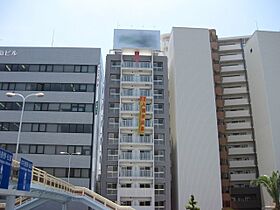 ブランカ堺東  ｜ 大阪府堺市堺区中安井町3丁（賃貸マンション1LDK・10階・42.56㎡） その1