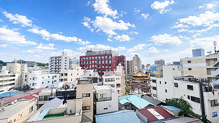 現地からの眺望(2026年6月)撮影前建て懸念の無いリビング眺望