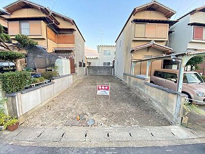 外観：約21.79坪、間口5.0m建築条件なしの更地お渡し