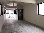 室内南側から北方向