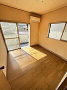 お掃除もらくちんなフローリングのお部屋です！
