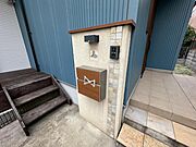 レンガの華やかな玄関がご家族をお出迎えします