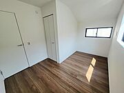 木の温もりがやさしいフローリング