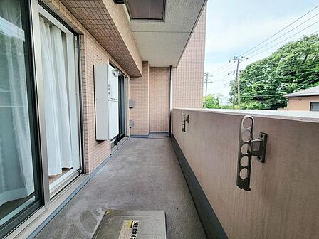 雨の日も洗濯物が濡れにくいインナーバルコニー!