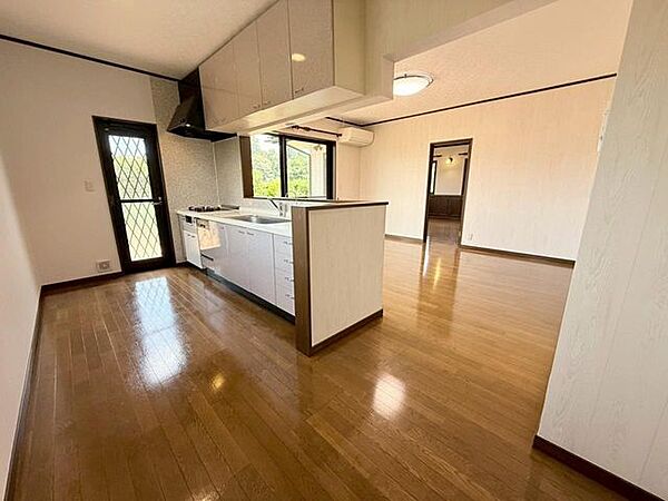 キッチンを拡大表示