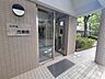 エントランス：マンションエントランス