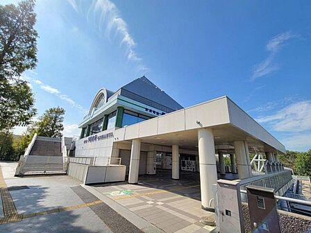 京成千原線「学園前」駅 190m