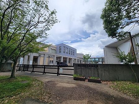 千葉市立扇田小学校 徒歩4分。 350m