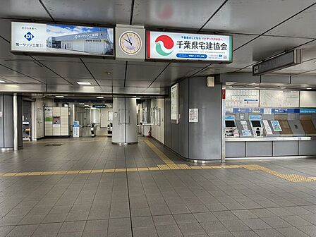県庁前駅(千葉都市モノレール 1号線) 徒歩8分。 630m