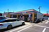 周辺：セブンイレブン千葉誉田駅前店 徒歩4分。 300m