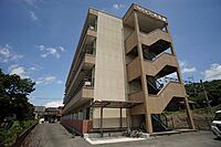 福岡県飯塚市立岩：物件画像／リロの賃貸　株式会社ルーム　飯塚店