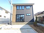 越谷駅徒歩8分、全6棟現場、残り1棟となりました。