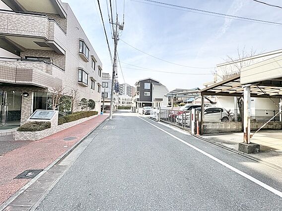 静かで落ち着い...