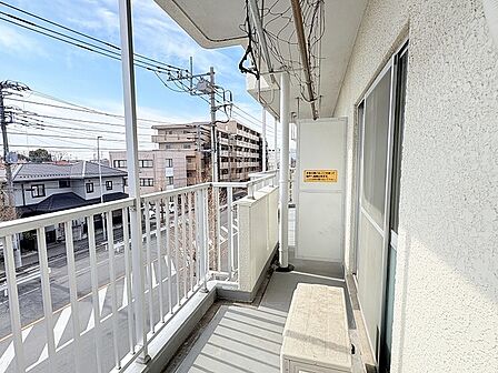 日当り良好で明るいバルコニーです。