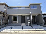 モダンで洗練された佇まい、穏やかな時間が流れる住まい。