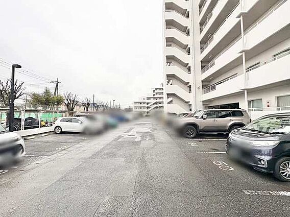 建物を支える、...
