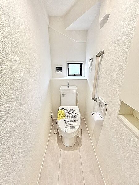 トイレを拡大表示