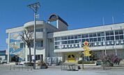 草加市立青柳小学校（967m）