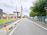 外観：穏やかな日常が流れる、落ち着いた街並みと周囲の緑が心地よい住環境です。