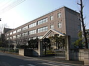 八潮市立八潮中学校（2700m）