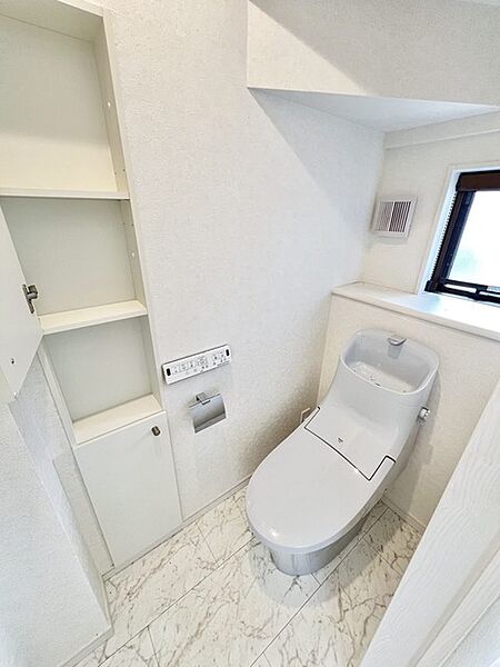 トイレを拡大表示