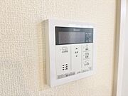 日々の暮らしをより快適に整える、細やかな機能性が備わった住環境が整っています。