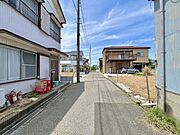 空が広く見渡せる、穏やかで落ち着いた時間が流れる住環境が魅力の街並みです。