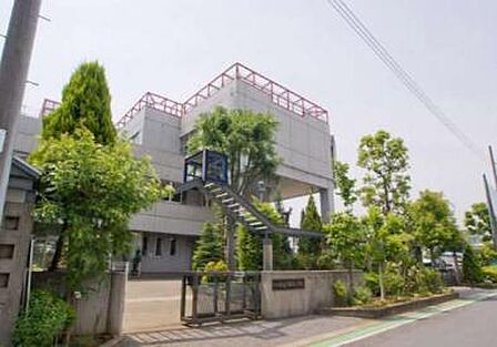 川口市立戸塚北小学校(1120m)